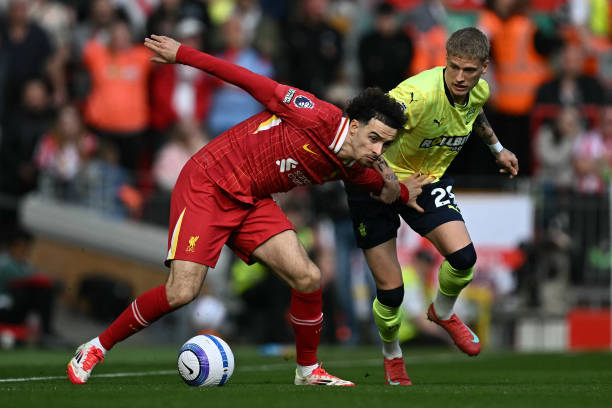 高铁网络的 高铁网络的